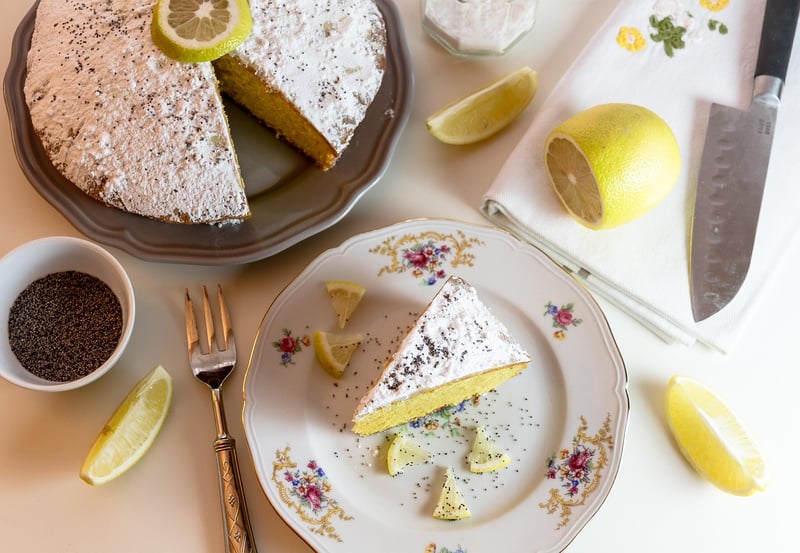Greek Yogurt Lemon Loaf